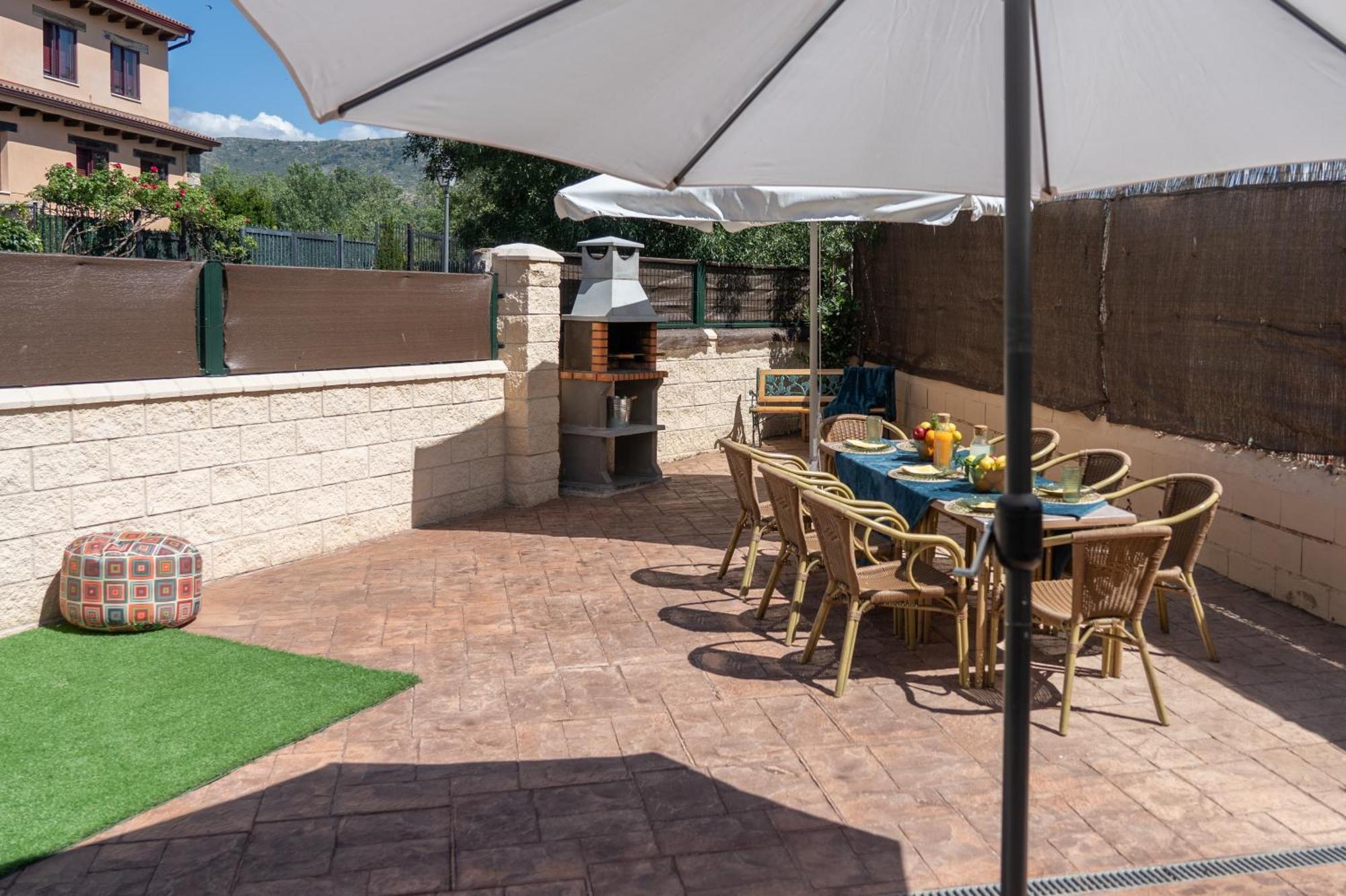 הוילה Trescasas La Casa De La Abuela Mari מראה חיצוני תמונה