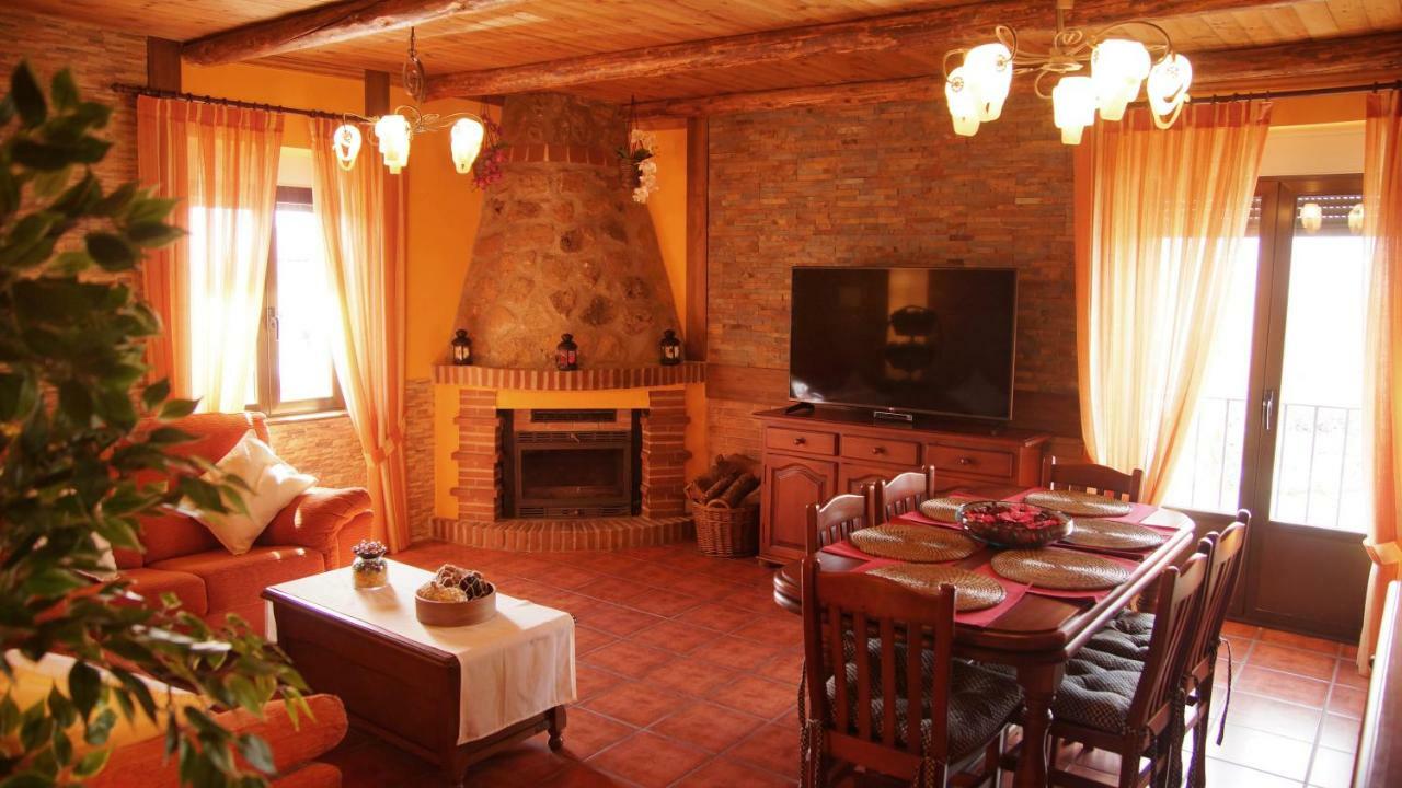 הוילה Trescasas La Casa De La Abuela Mari מראה חיצוני תמונה